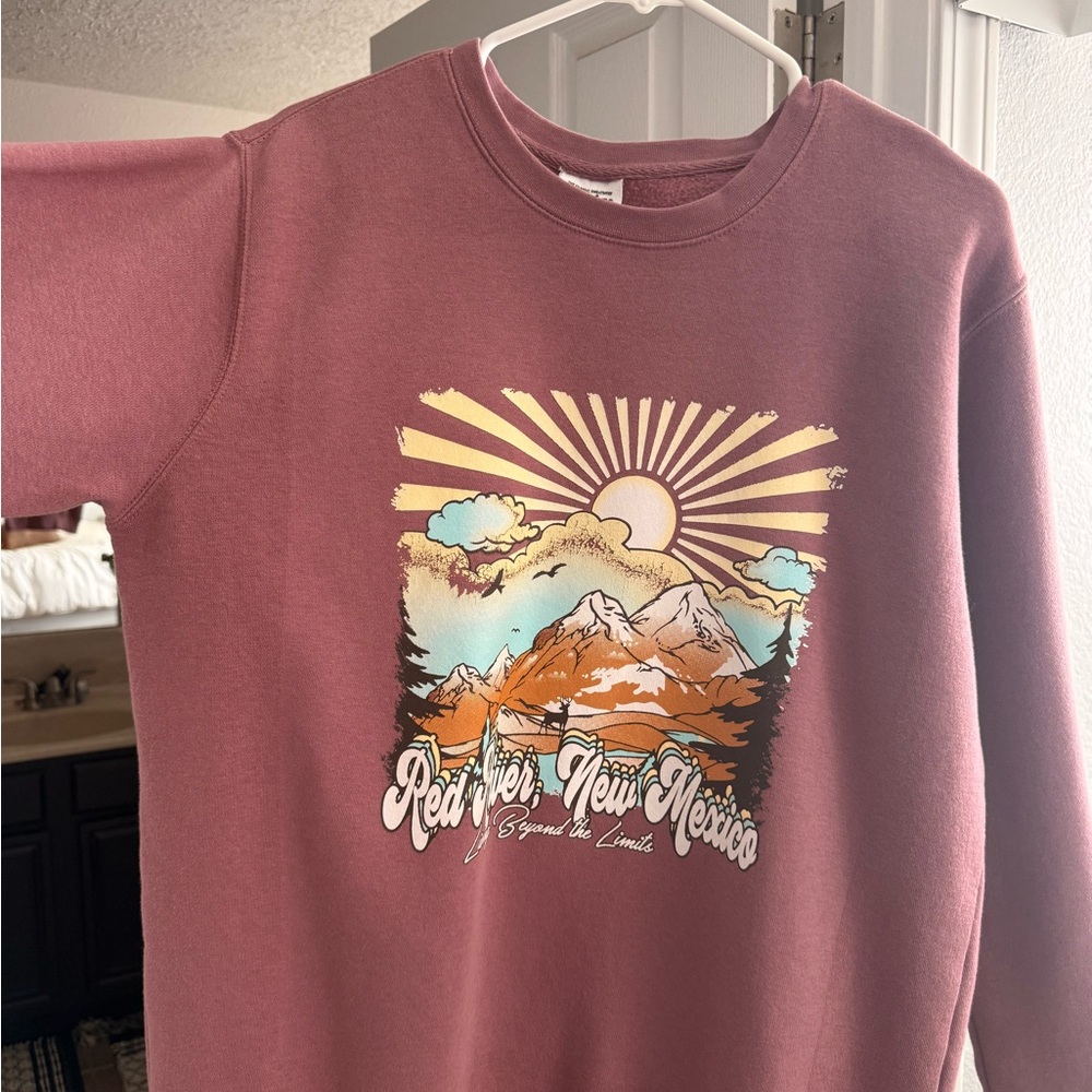 Red River New Mexico Graphic Sweatshirt